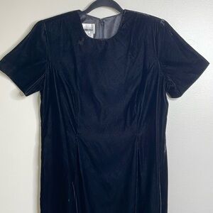 Vintage Leslie Fay Black Velvet Short Sleeve Midi Dress Size 14 Petite